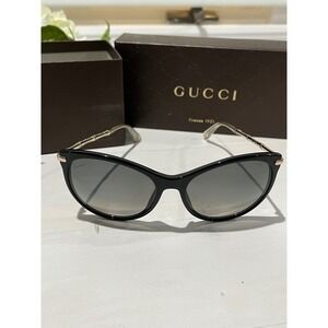 Gucci Women's Polarized Sunglasses Black‎ Frame Gold Detail Designer Eyewear